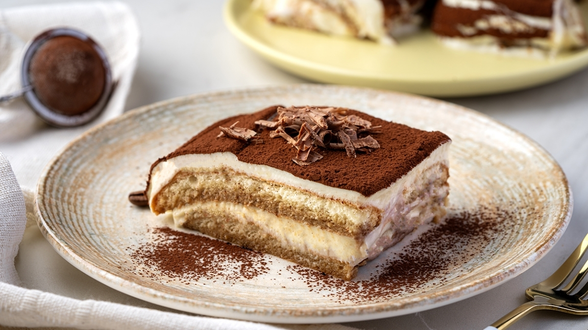 Tatlı krizine son verecek tarif! Hem basit hem pratik: Evde kedidilli tiramisu yapılışı