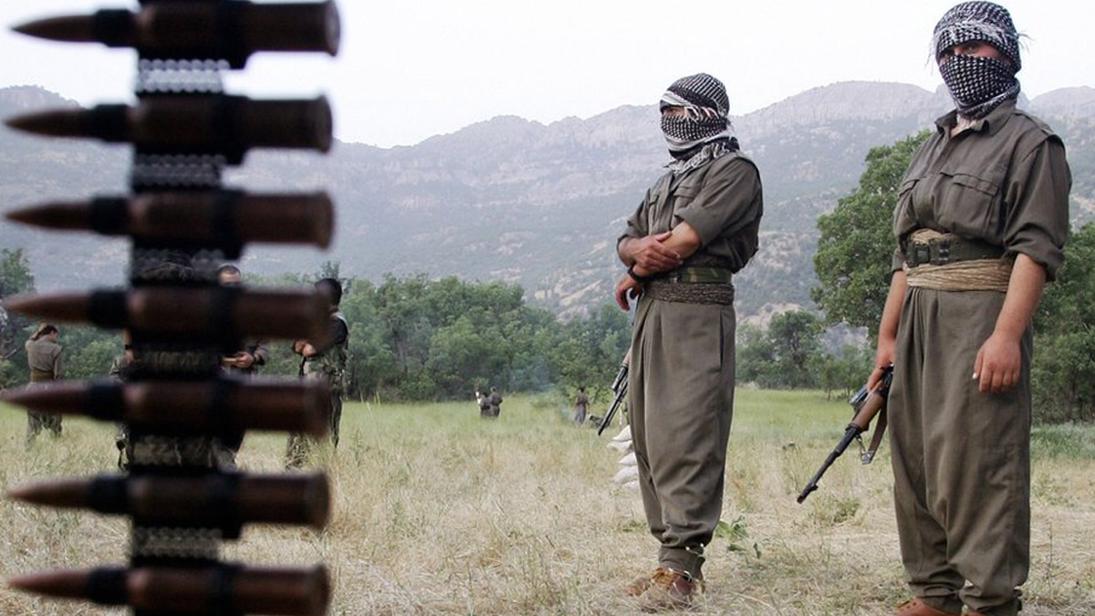 Kandil'den açıklama: Bayrak indirmek provokasyondur