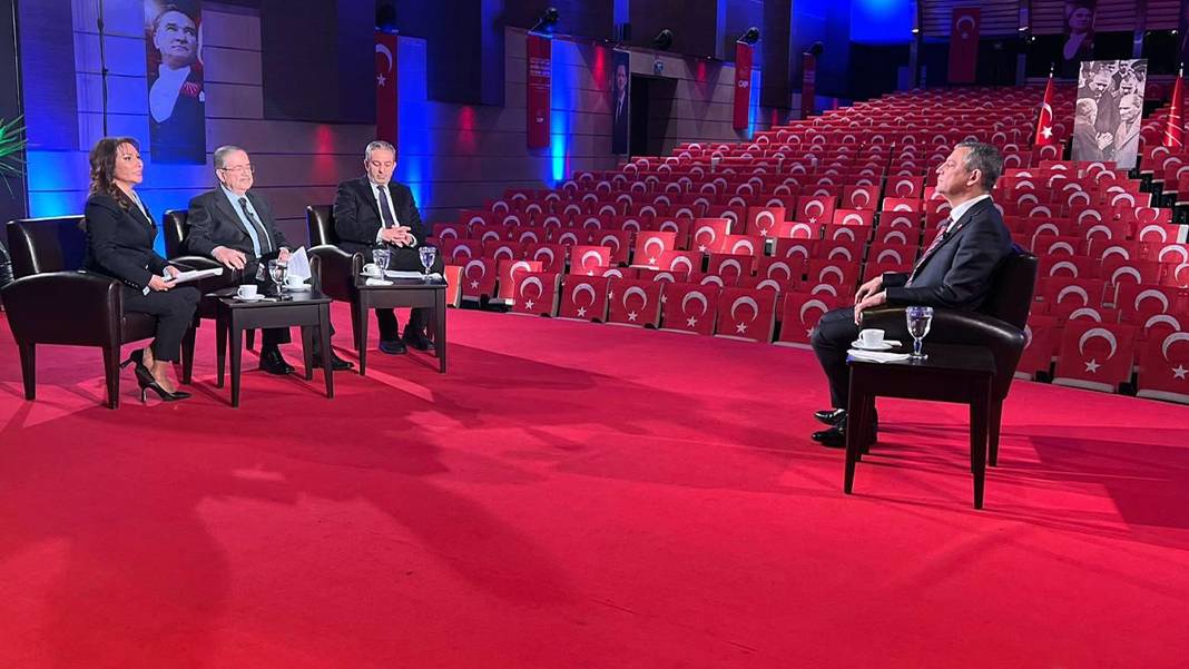 Son dakika! CHP lideri Özgür Özel KARAR TV'de: Taha Akyol, Akif Beki ve Elif Çakır’ın sorularını cevaplıyor
