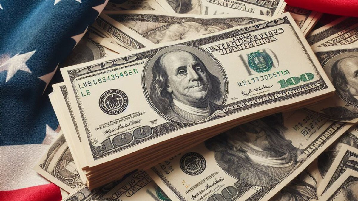 Döviz piyasalarında hareketlilik: Dolar rekor tazeledi