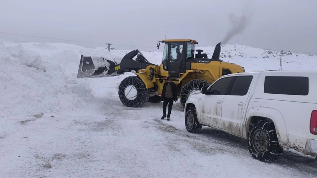 Doğu Anadolu ve Güneydoğu’da kar esareti: 1119 yerleşim yerine erişim kesildi