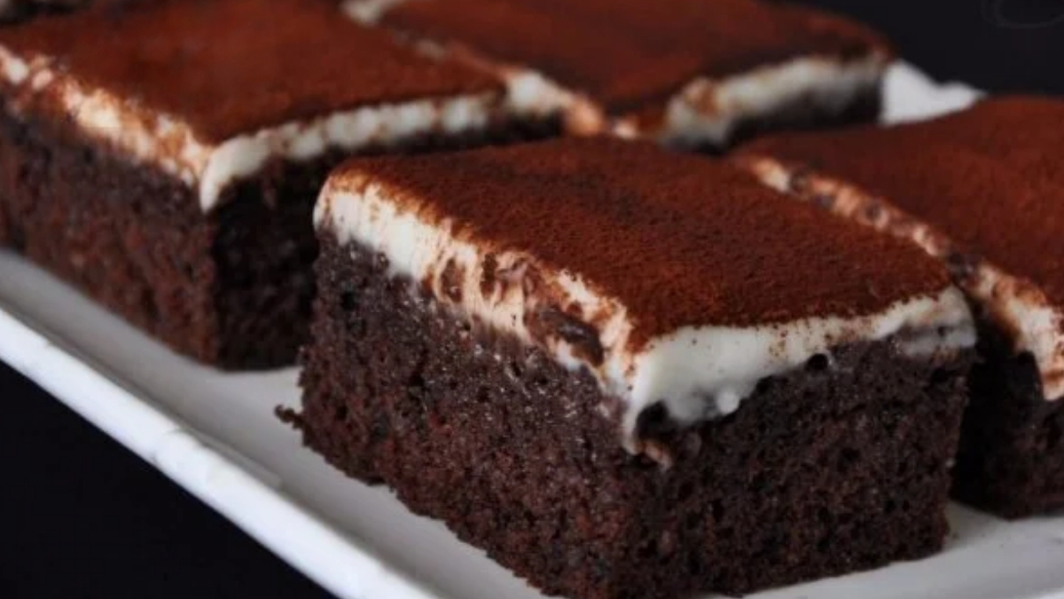 Evde piyano kek nasıl yapılır? Çikolatalı keki, dolgulu kremasıyla damakları şenlendirecek tarif