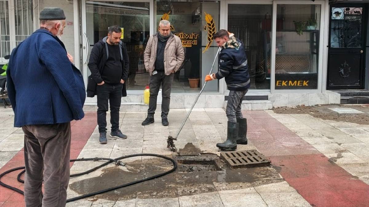 Büyükşehir ve MASKİ ekipleri yağışa karşı sahada