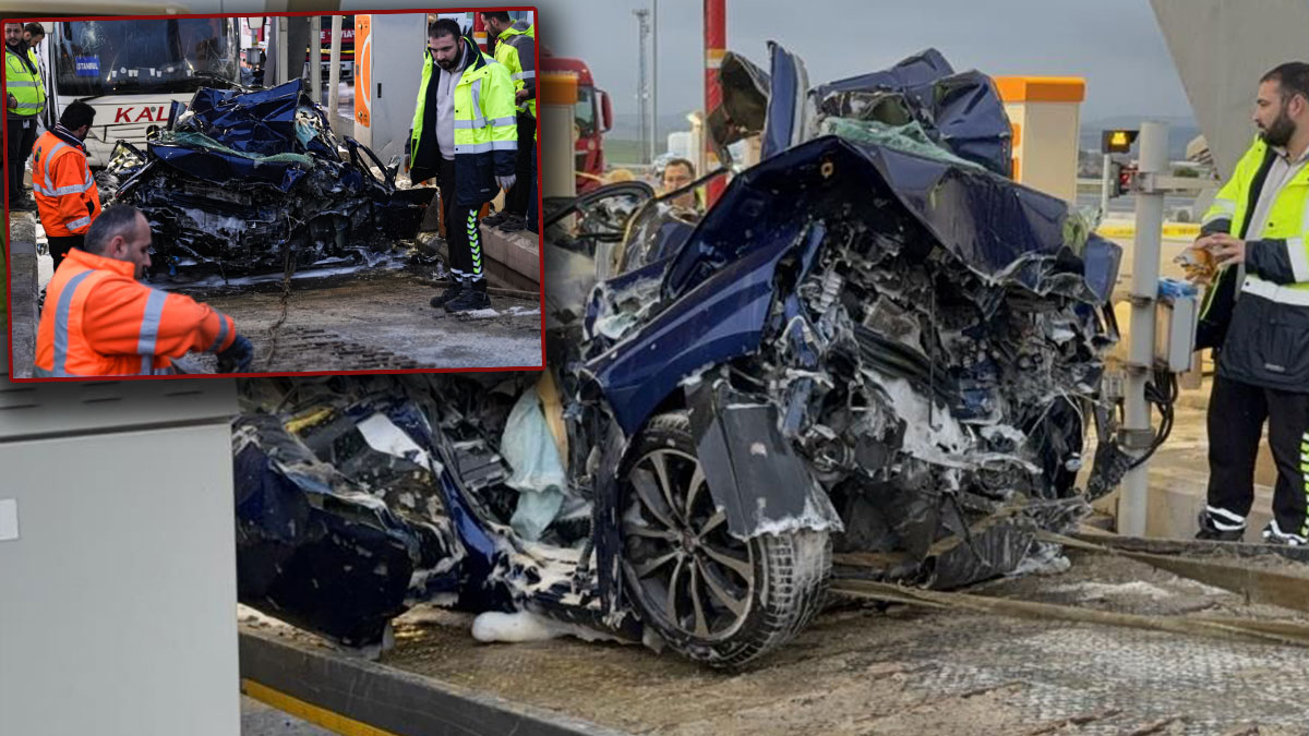 Otoyolda katliam gibi kaza: Gişeye girmek isteyen otomobile otobüs çarptı