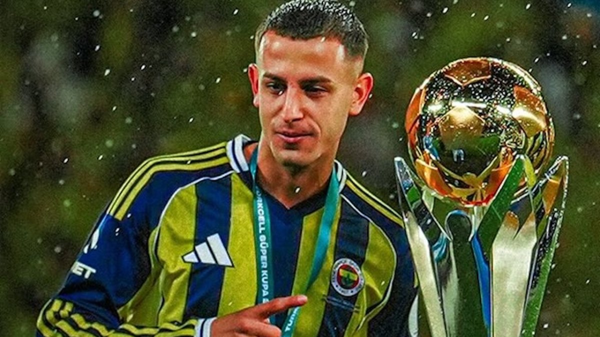 Fenerbahçe'de bir ayrılık daha: Resmen açıklandı