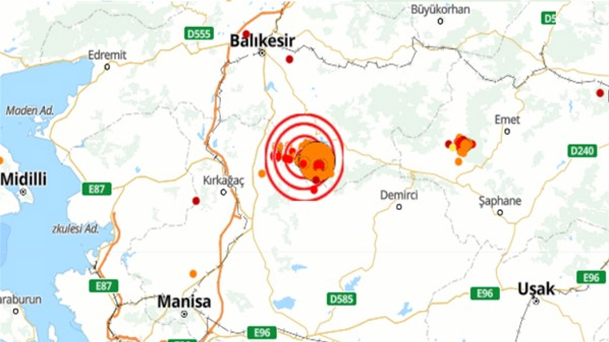 Balıkesir’de şiddetli deprem: İstanbul da sallandı