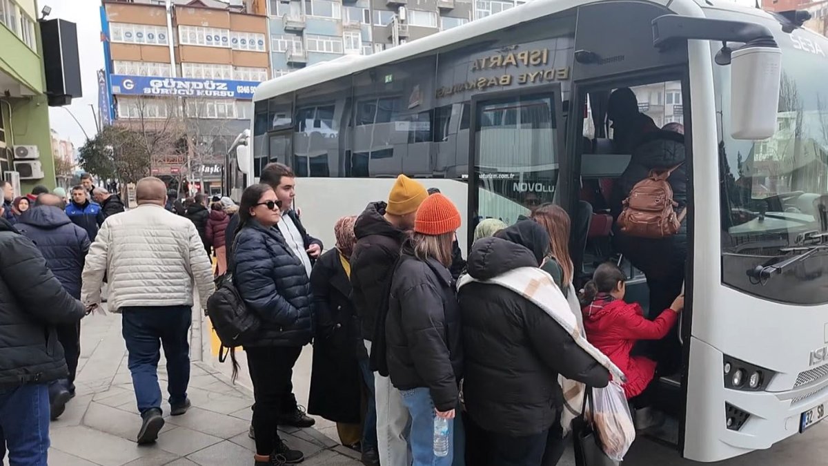 Isparta'da sömestir müjdesi! Davraz Kayak Merkezi’ne ücretsiz otobüs seferleri yapılıyor: Ücretsiz Davraz otobüs seferleri