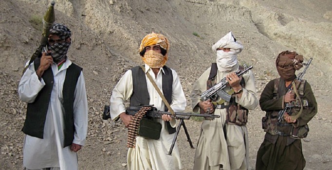 Afganistan'da Taliban saldırısı: 8 ölü