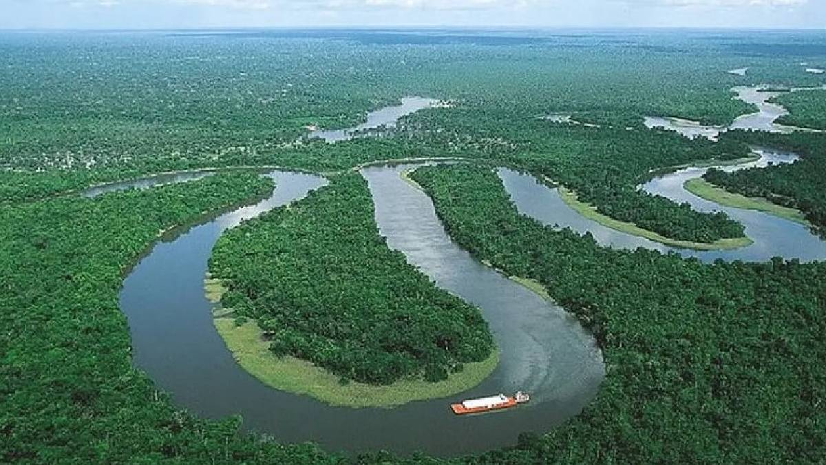 Bir uçtan bir uca akıyor, 11 ülkeyi birbirine bağlıyor! Dünyanın en uzun nehri: Tam 6650 km uzunluğunda