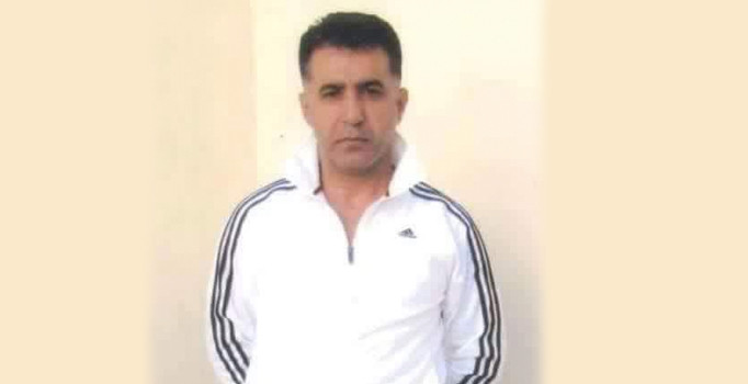 Katilini öldürdüğü Özgecan'ın fotoğrafı olan tişörtle duruşmaya çıktı