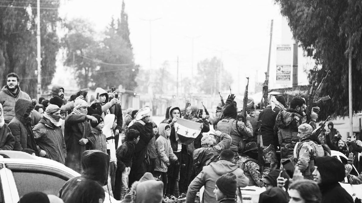 Yeni dönemin eşiği: Silahın gölgesinde siyaset olmaz