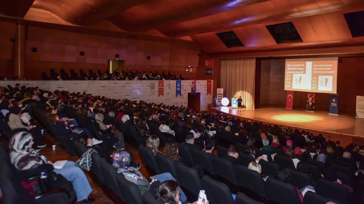 Gençler Büyükşehir’le KPSS’ye hazırlanıyor