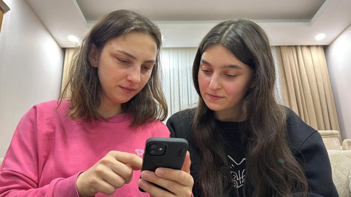 iPhone kullanıcılarını şoke eden 'güvenlik' olayı: 11 yaş farka rağmen 'Yüz Tanıma' kilidini şak diye açtı