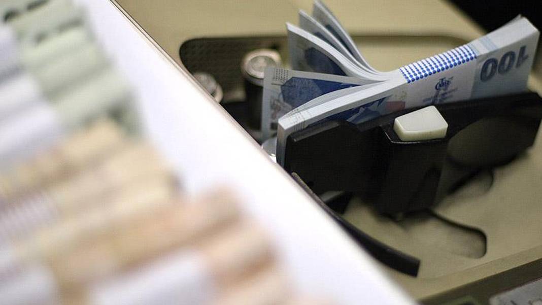 Sadece bankaya değil, bakkala ve akrabaya da borçluyuz: Hanelerin yarısından fazlası borçlu