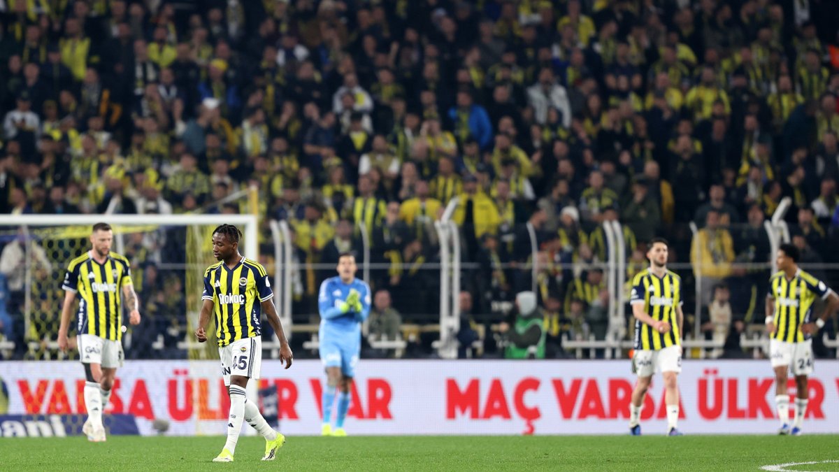 Kanarya'ya evinde çelme: Göztepe ile 1-1 berabere kalan Fenerbahçe zirve yolunda yara aldı