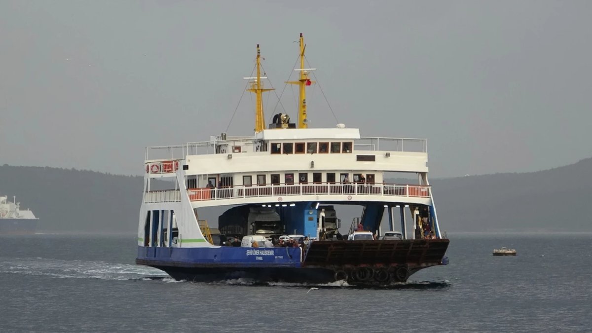 Bozcaada'ya yapılacak tüm seferler iptal edildi