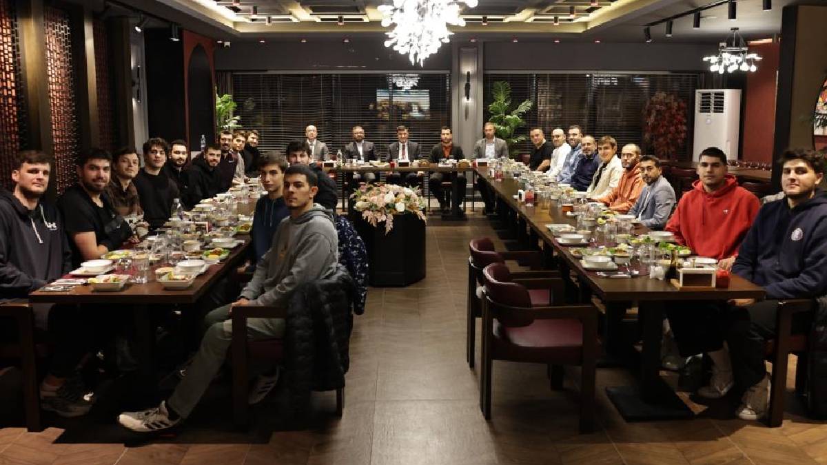 Kütahya Belediyespor Erkek Basketbol Takımı'ndan örnek davranış: DMD hastası minik Metehan için sahaya çıkacak