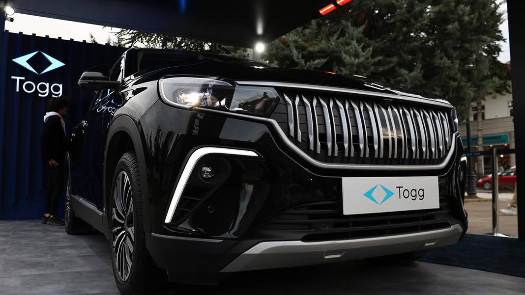 TOGG T10X sahiplerine beklenen güncelleme müjdesi: Yeni araçlar 1.7.2 ile yola çıkıyor, eskiler için geri sayım başladı