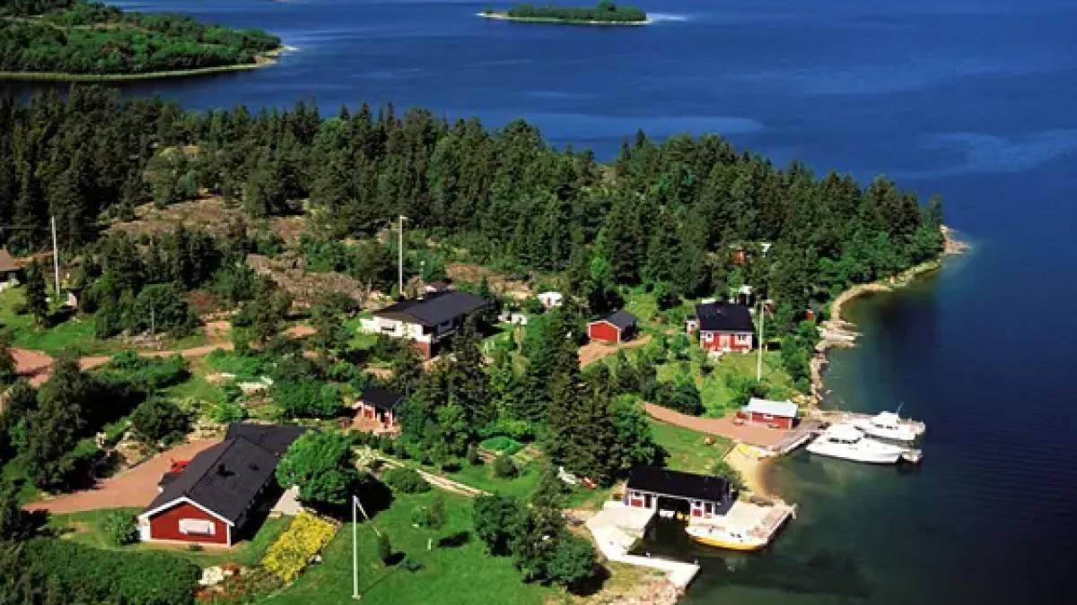 Avrupa birliğinde ama sanki başka bir gezegen: Bu ada herkesi şaşırtıyor! Sakin yaşamı merak uyandırıyor