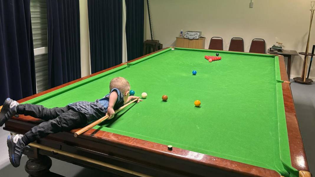 Dünya bu küçük yeteneği konuşuyor: 2 yaşında iki Guinness rekoru