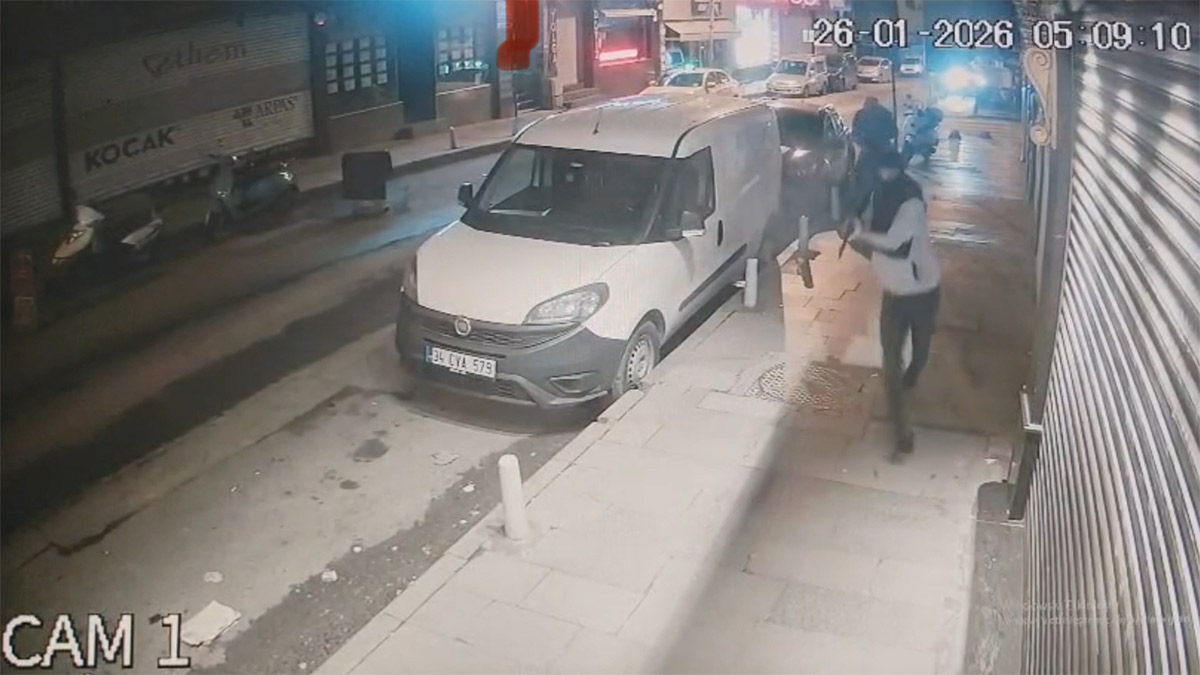 İstanbul'un göbeğinde sokak ortasında kalaşnikoflu saldırı! "Dayı'dan 600 bin liraya talimat aldım"