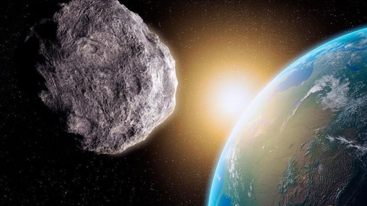 Bilim dünyası Ay’a olası asteroit çarpışmasını tartışıyor: Tehdit mi fırsat mı?