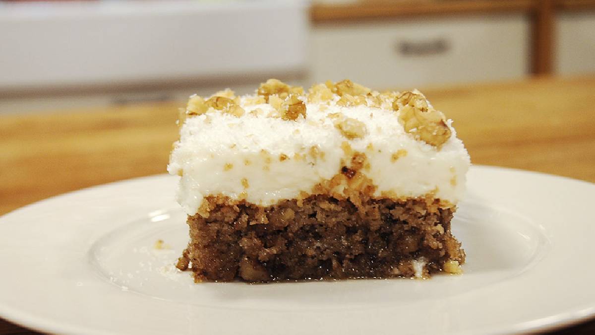 Şerbetli mi sütlü mü kararsız kalanlara: tam ölçülü Kıbrıs Tatlısı Tarifi