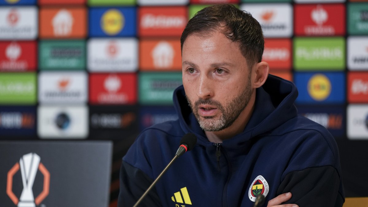 Fenerbahçe Teknik Direktörü Domenico Tedesco'dan sakatlık açıklaması:  Duran'ın durumu umarım ciddi değildir