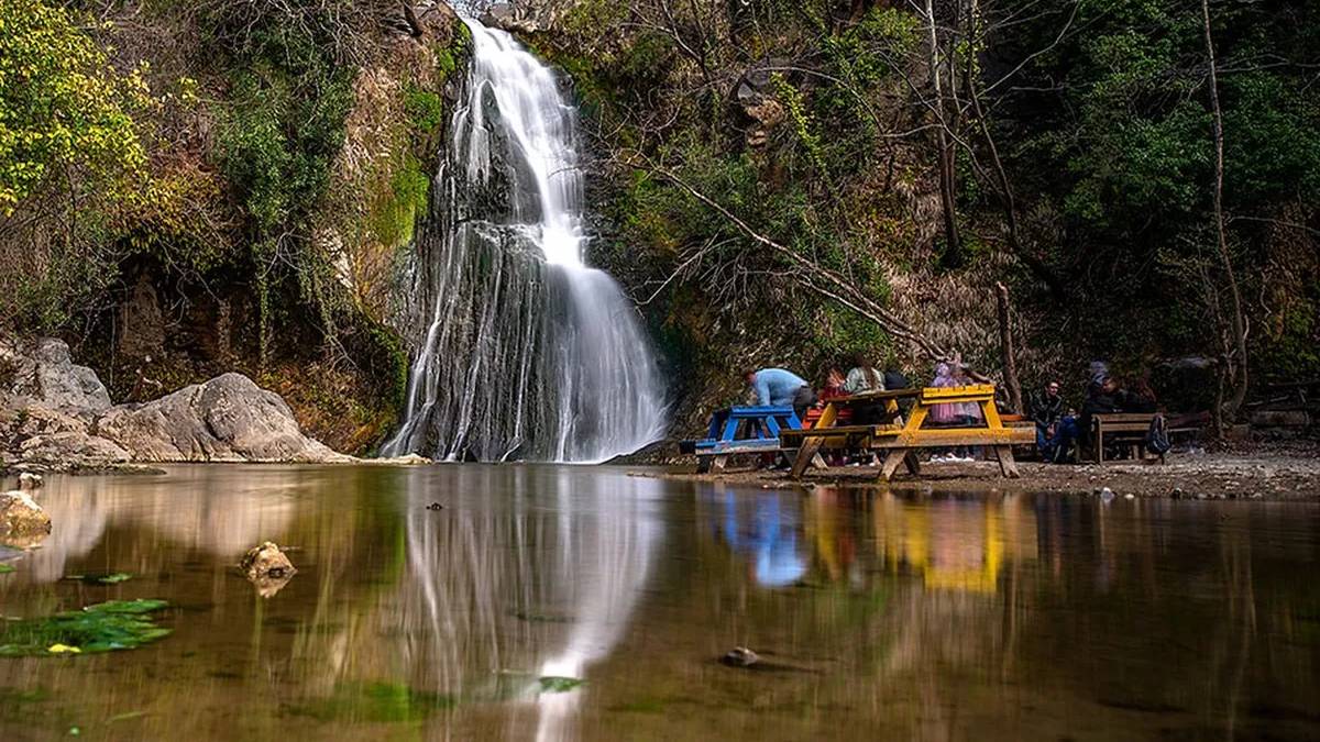 İzmir’de 86 basamaklı gizem! Bir kez gören yeniden geliyor: Gizli cennet aşıkların buluşma noktası oluyor