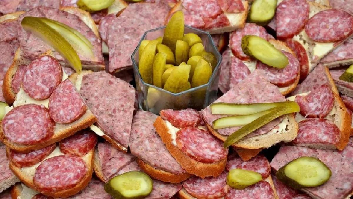 Herkes yiyor riski hafife alınıyor! Uzmanından önemli uyarı: ‘Bu gıdalar kanser riskini artırıyor’