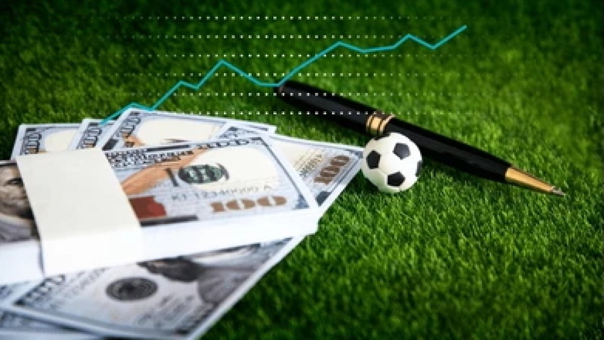 Futbolda tarihi harcama: 2025'te transferler için 13 milyar dolar ödendi