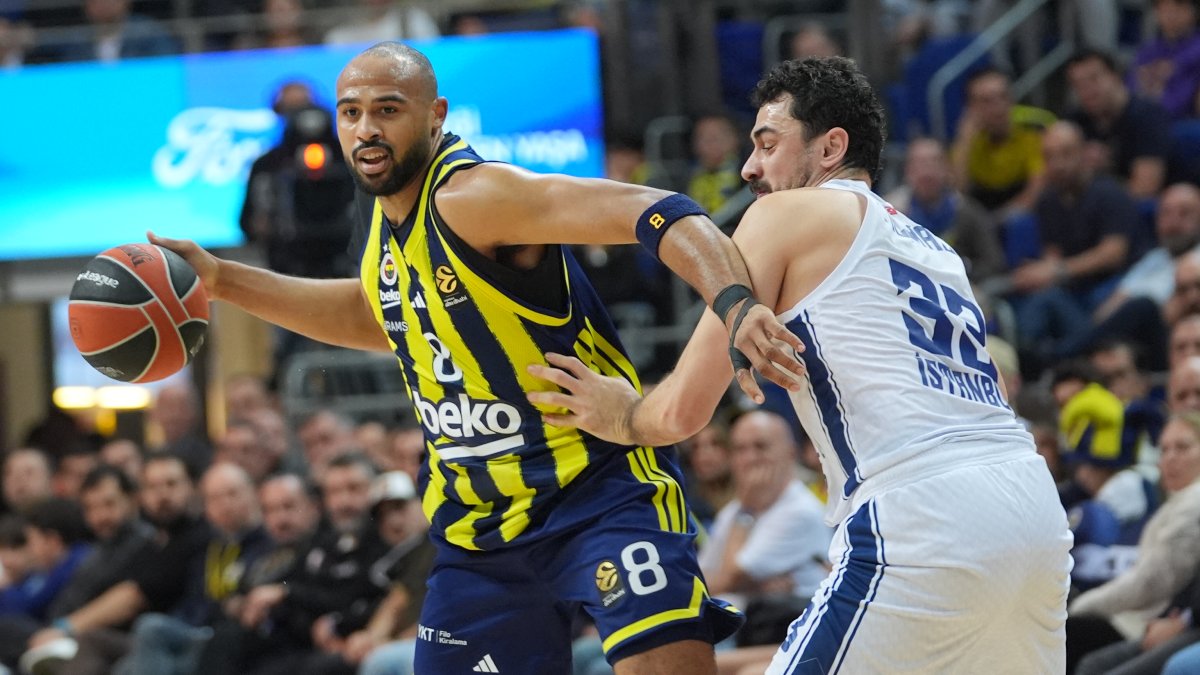 EuroLeague'deki Türk derbisi Fenerbahçe Beko'nun: Sarı-lacivertliler, Anadolu Efes'i farklı geçti
