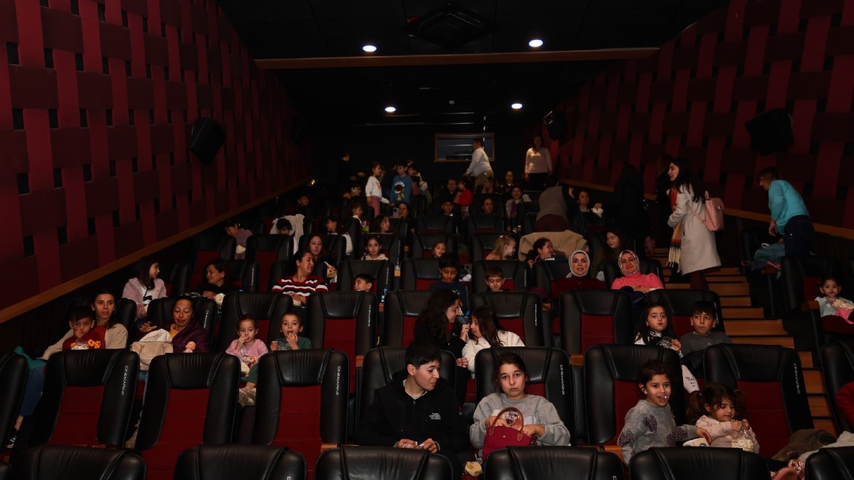 Bodrum Belediyesi’nden yarıyıl tatilinde çocuklara sinema etkinliği