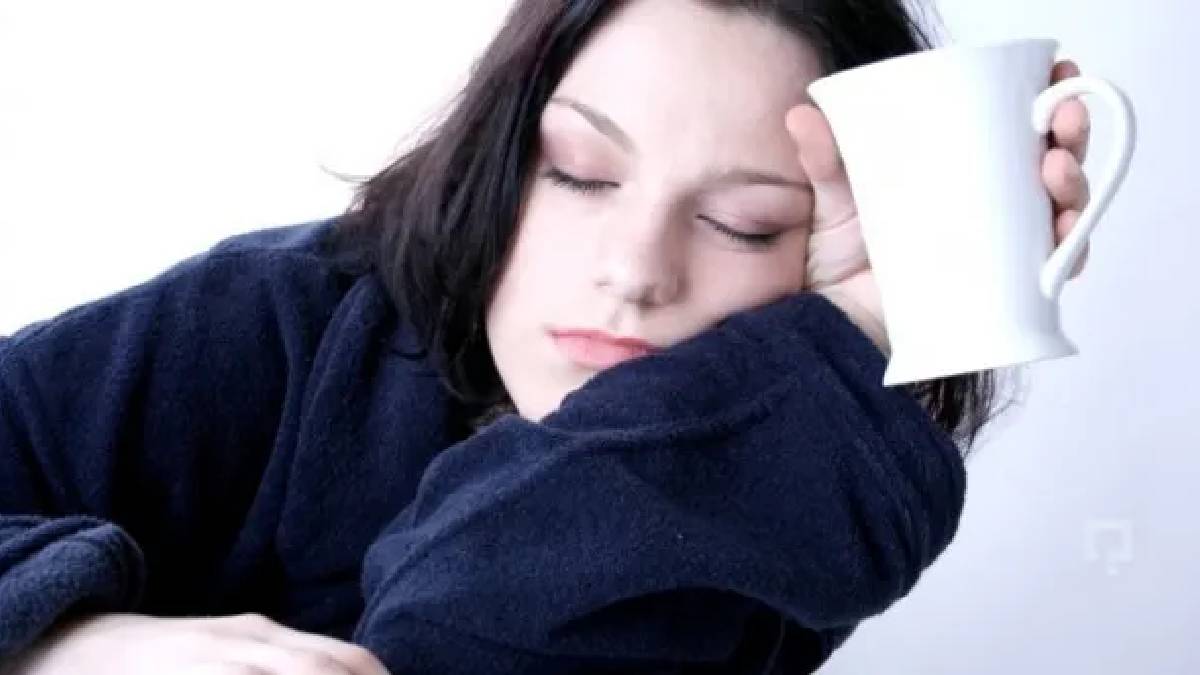 Sabah uyanınca geçmiyor mu? Halsizlik ve yorgunluk 'kanser' habercisi olabilir! İşte doktora koşmanız gereken 5 belirti