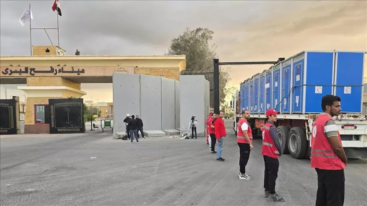 Refah Sınır Kapısı pazar günü çift yönlü olarak açılacak