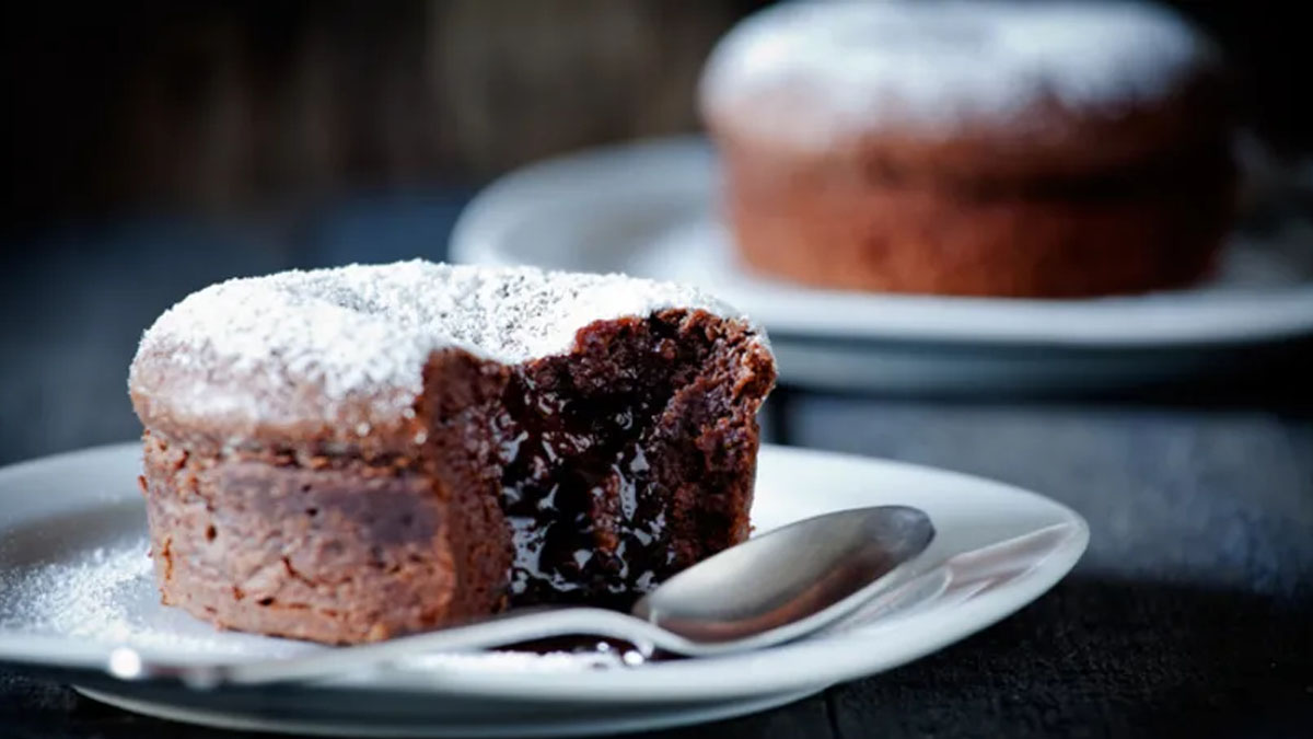 Yemeye doyamayacaksınız: İşte kıvamı asla şaşmayan o meşhur sufle tarifi