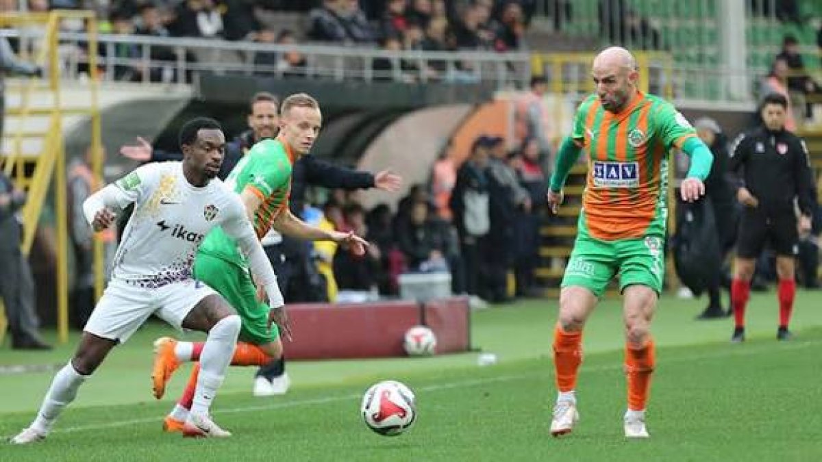 Eyüpspor, Alanyaspor'u 3 golle geçti