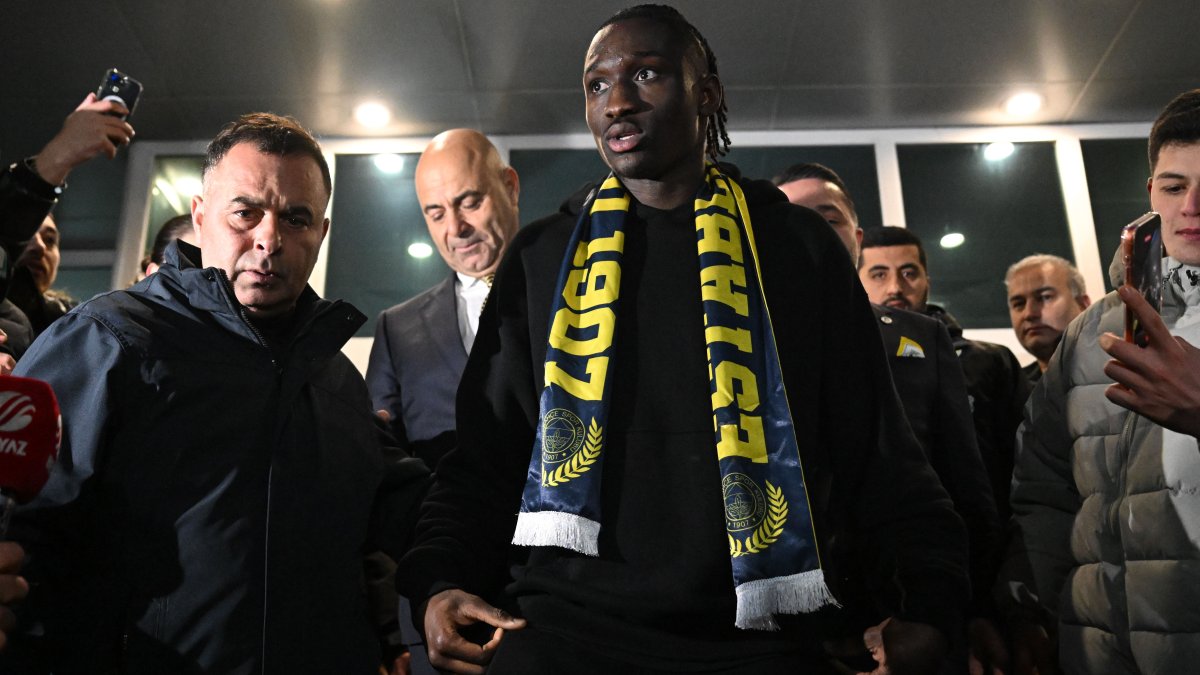 Fenerbahçe'nin yeni transferi İstanbul'a geldi