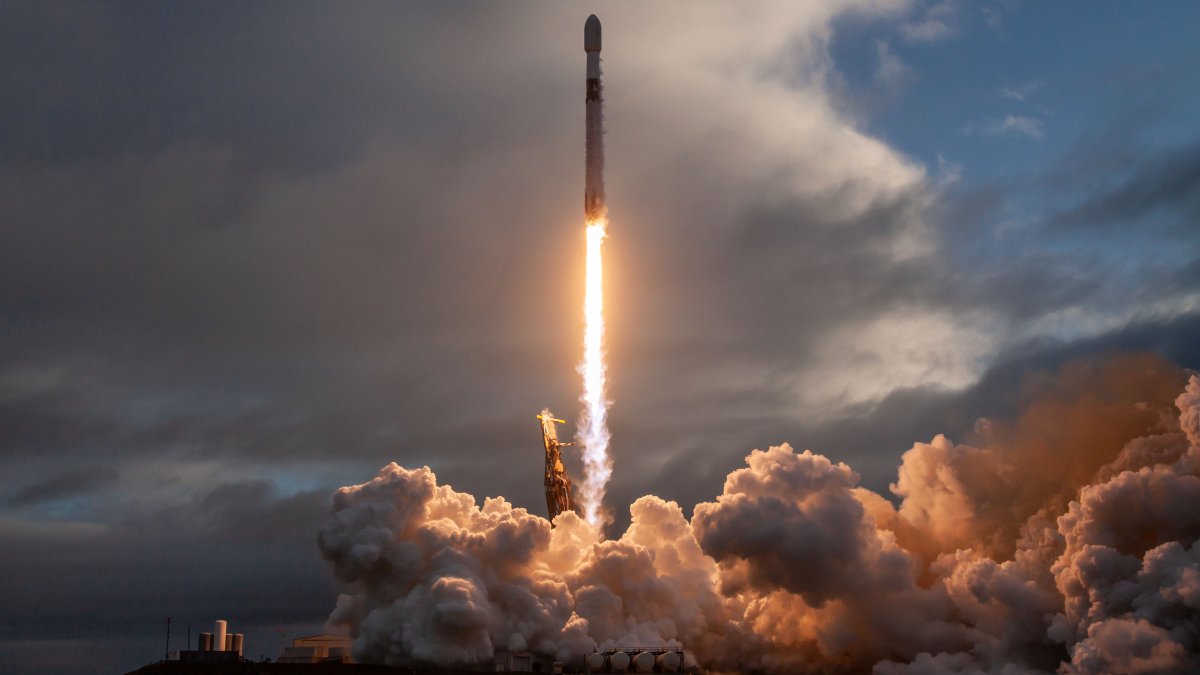 Elon Musk'tan trilyon dolarlık hamle: SpaceX, Tesla ve xAI birleşiyor mu?