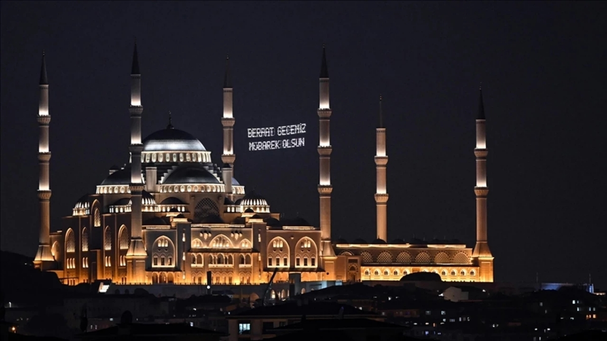 Berat Kandili’nde hangi ibadetler yapılır? İşte çekilecek zikirler ve Berat Gecesi duası