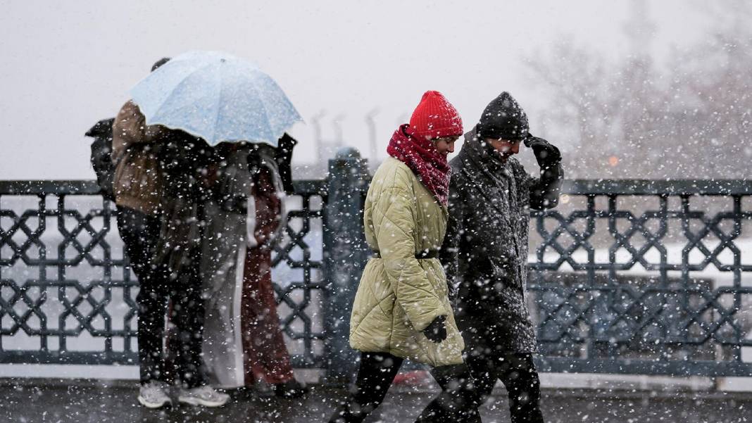 53 ilde sarı alarm: Meteoroloji’den Türkiye geneline kar, sağanak ve fırtına uyarısı