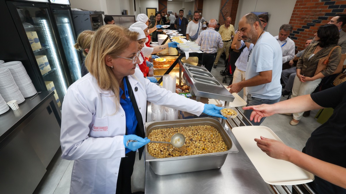 Bakırköy Belediyesi sosyal destek çalışmalarını genişletti