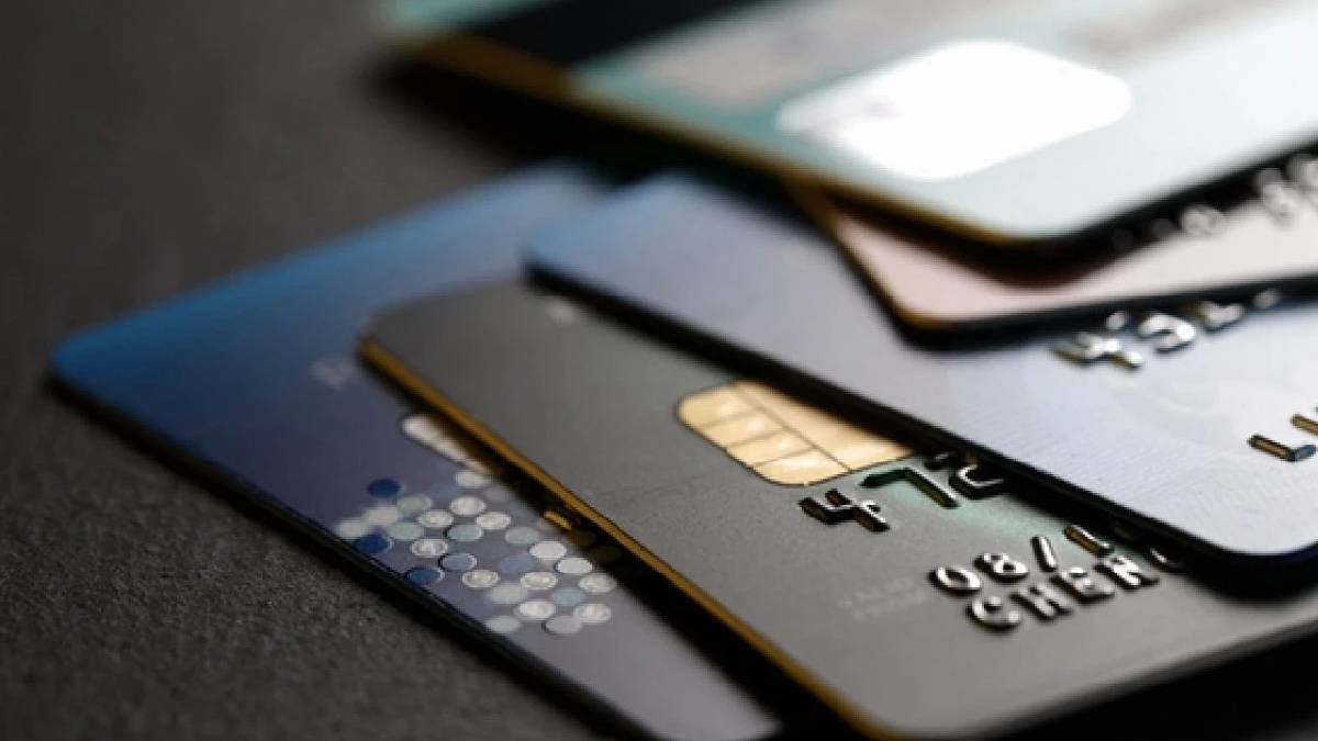 Kredi kartlarında yeni dönem: Limitler hangi şartlarda düşürülecek, kimler etkilenmeyecek?