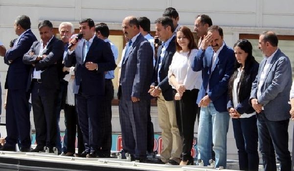 Selahattin Demirtaş: İmralı’dan haber alamazsak gerginlik tırmanır