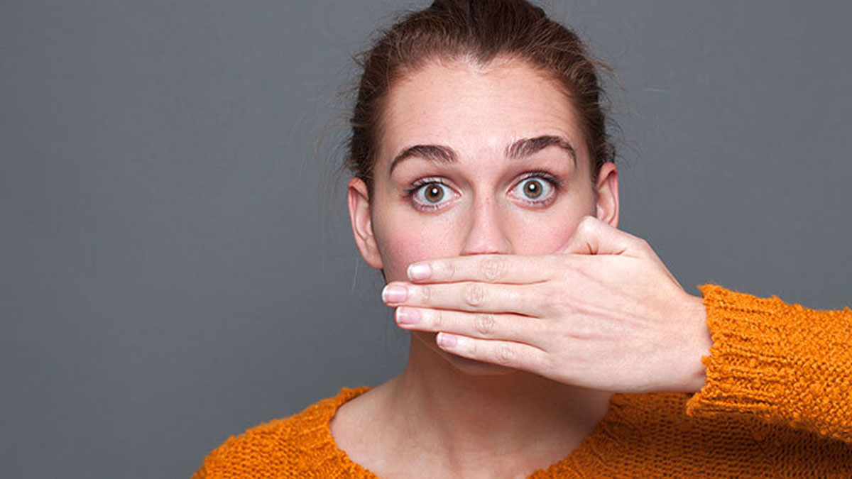 Ağız kokusunu kökten kazıyan yöntem: Sadece 2 dakikada tüm bakterileri mıknatıs gibi çekiyor!