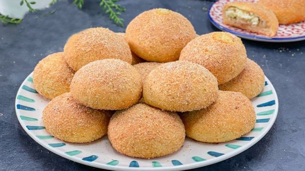 Mayalama derdine son! Pastane usulü 3-2-1 poğaçası nasıl yapılır?