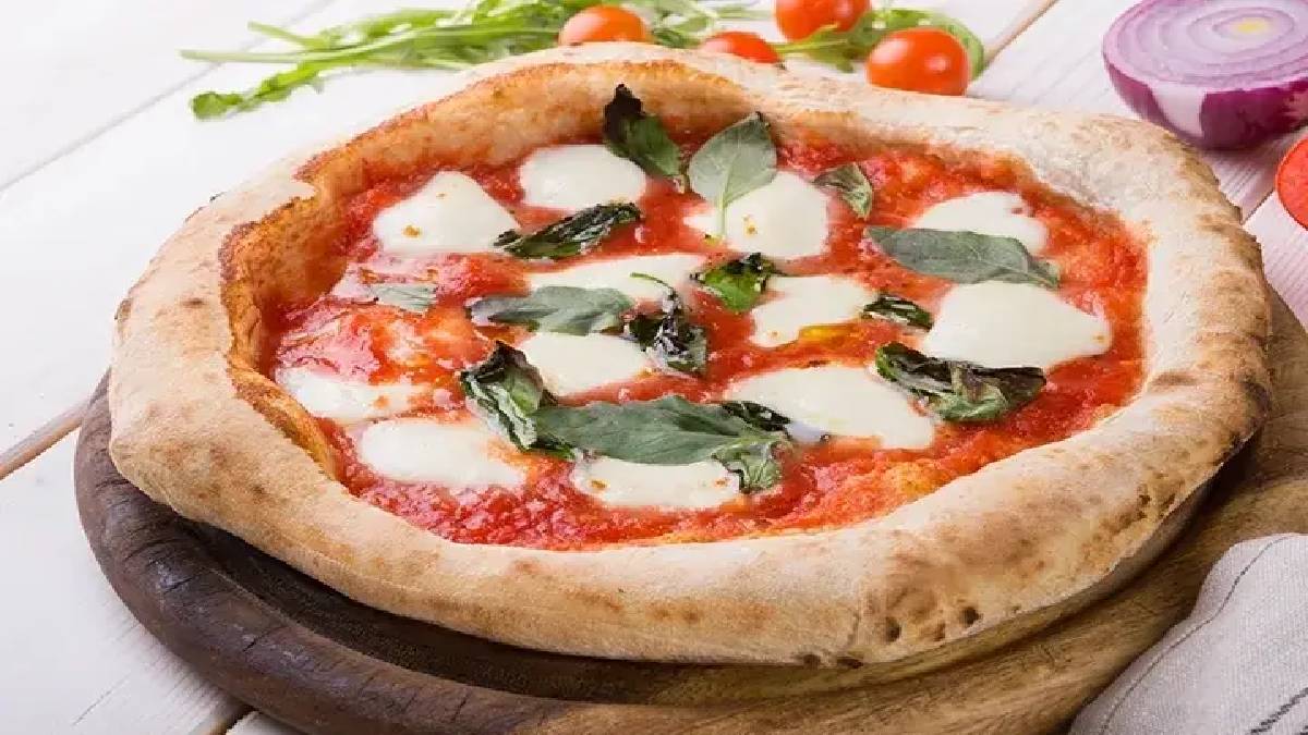Gerçek İtalyan pizzası evde nasıl yapılır? Napoli usulü çıtır ve yumuşak lezzetin sırrı
