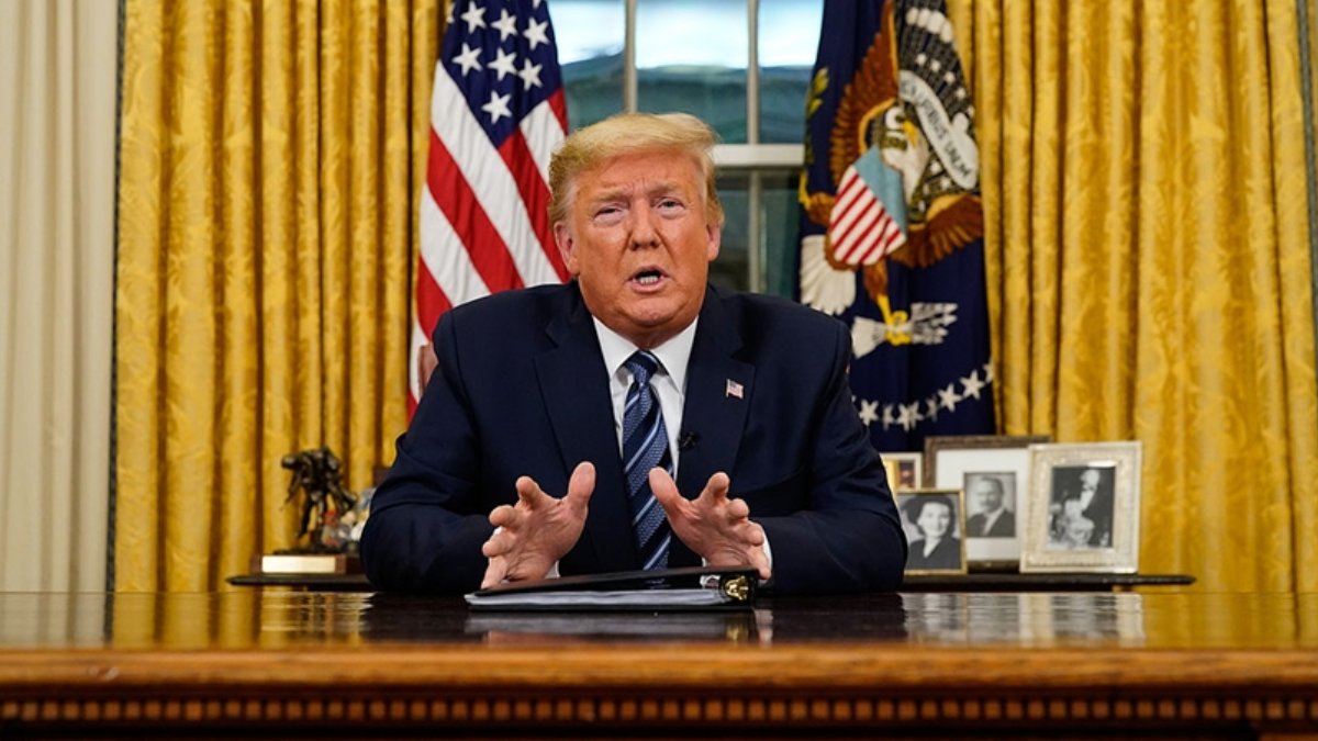 Oval Ofis'te Epstein sorusu gerilimi: Trump gazetecileri kovdu