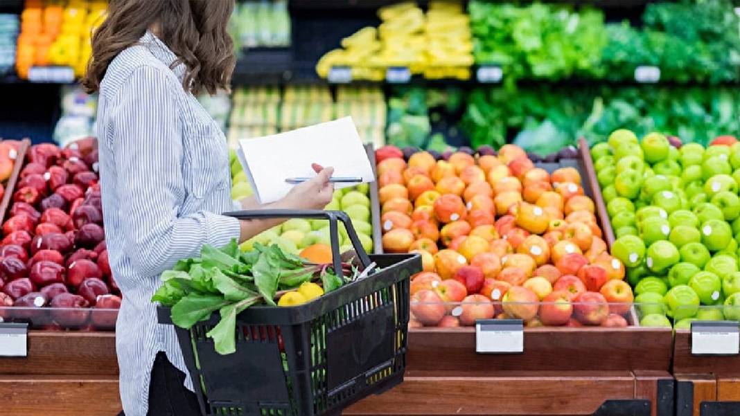 Ocak ayının zam şampiyonu hava yolları: Mutfakta yangın, mağazada indirim