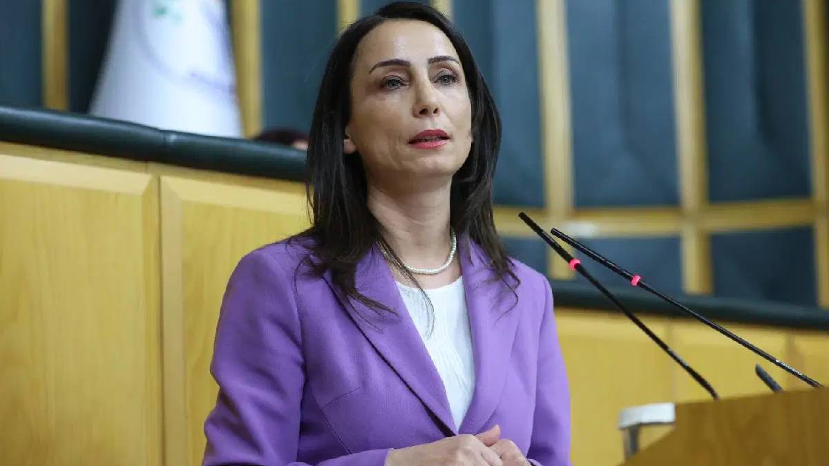 DEM Parti Eş Genel Başkanı Tülay Hatimoğulları'ndan gözaltılara tepki: Gözaltılar siyasi baskının devamı